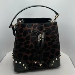 Michael Kors Black and Brown Giraffe Print Bucket Bag s-l400.jpg main image 2